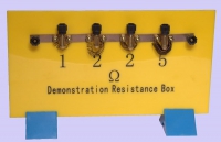 Набор резисторов на панели - «globural.ru» - Чайковский