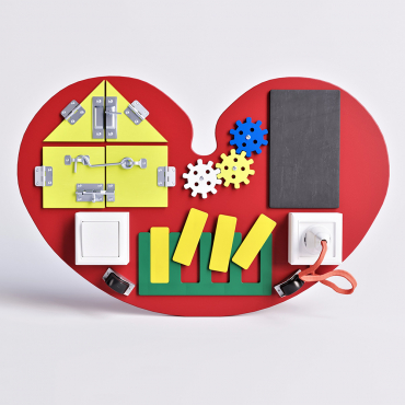 Бизиборд "Любящее сердце" - «globural.ru» - Чайковский